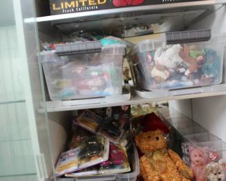 Vintage Beannie Babies, just in time for Christmas