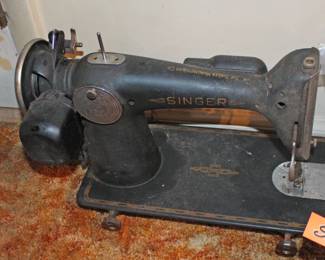 Singer Sewing Machine Vintage