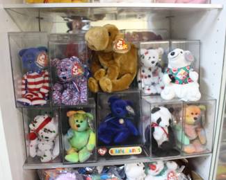 Vintage Beannie Babies, just in time for Christmas