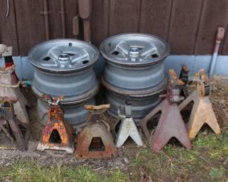 Wheels and jacks