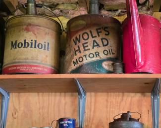 Mobels Gas Can Wolfs Head Motor Oil Can