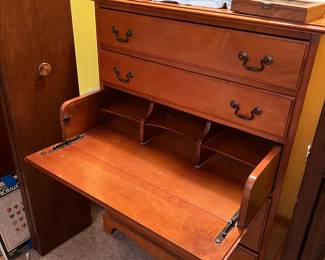 Vintage Wood Dresser Convertible Desk