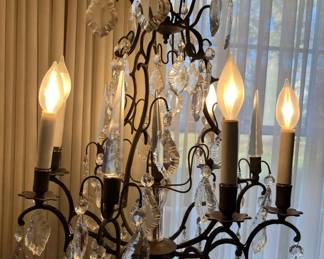  002 Chandelier With Electric Plug