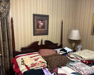Queen bed 