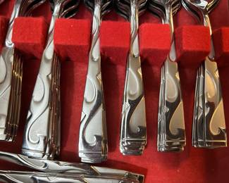 Stainless flatware
