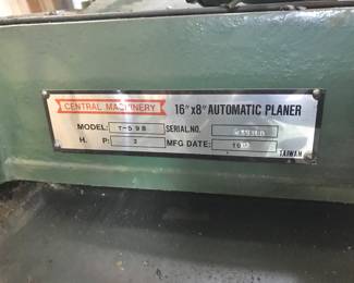 Central Machinery 16" x 8" Automatic Planter – Model T-598