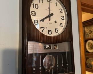 Aichi Tokei Denki Japanese 30 Day Wall Clock