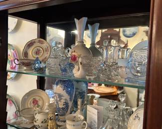 Lenox Pink Rose Gold Trim Fluted Vase, Castleton Rose Teacup & Saucer, Wedgwood Romantic England Ware Vase