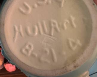 Hull Bowknot Teapot with Creamer & Sugar 