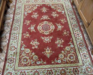 Red & Gold Persian Rug – 4' x 6'