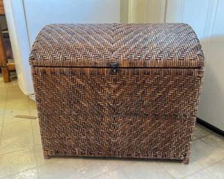 AAT002- Large Woven Storage Hamper