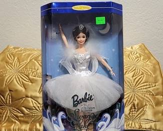 1997 Mattel Barbie as the Swan Queen in Swan Lake Collector Edition in Box