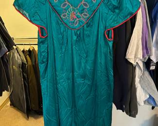 Vanity Fair Teal Nightgown with Embroidered Floral Design – Size Large