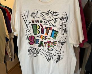 1992 Fruit of the Loom - The Bite of Seattle Graphic T-Shirt – Size Large