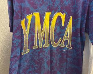 Fruit of the Loom 1992 YMCA T-Shirt – Size Large
