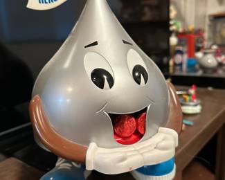 1995 Hershey KISS Chocolate Candy Plastic Dispenser