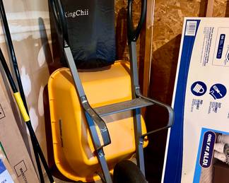 True Temper Wheel Barrow