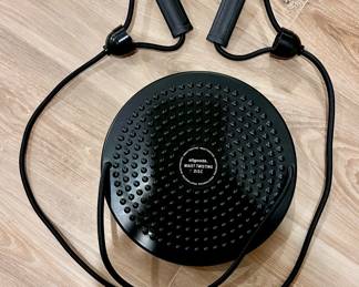 Fitness / Exercise Machine