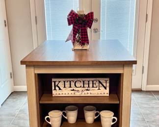Kitchen Island / Table and Chairs
