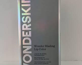 NEW Wonder Skin Lip Stain