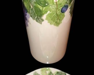 Susan Conners Vase Wine Caddy