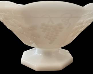 Vintage Anchor Hocking Milk Glass Bowl 