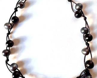 Fresh Water Pearl Necklace Handmade In NY For Pas-Par-Tou Boutique
Lot #: 17