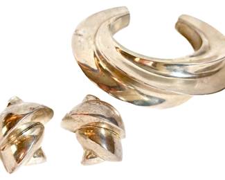 Patricia Von Musilin Vintage Sterling Silver Signed Cuff Bracelet & Clip-On Earrings
Lot #: 10