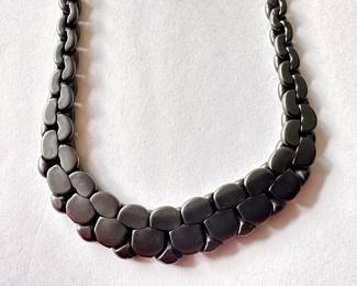 2 Vintage Beaded Necklaces With Metal Beads
Lot #: 132