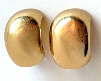 Vintage Christian Dior Gold Tone Clip-on Earrings
Lot #: 53