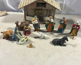 Another Manger Set