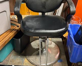 Barber chair