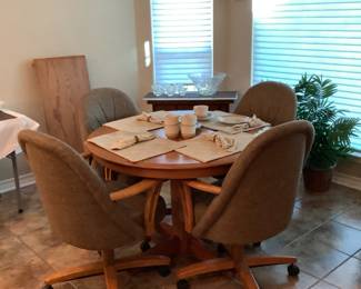 Very comfy breakfast nook table and chairs with an extra table leaf