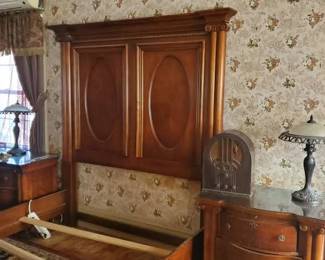 Bedroom set