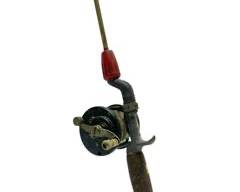 Vintage Penn No. 190 Fishing Reel With Fiberglass Rod
