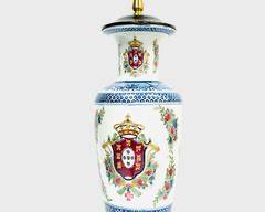 Vintage Chinese Large Armorial Blue & White Porcelain Table Lamp on Wood Base
