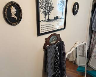 Black and white decor