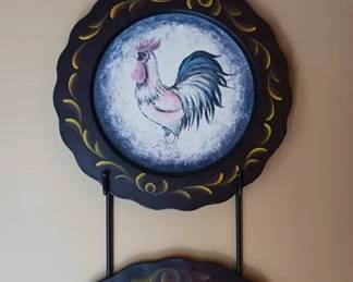 Rooster Wooden Plates on Rack Decor
