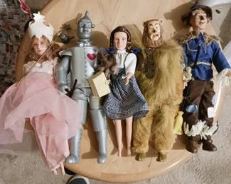 Set of Five Wizard of Oz Figures. Approximately 10-11"