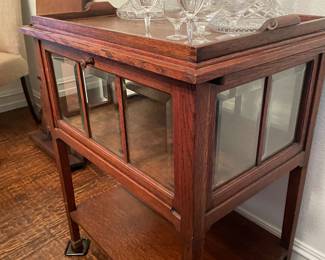 Vintage Dutch bar cart/side table with removable tray on top