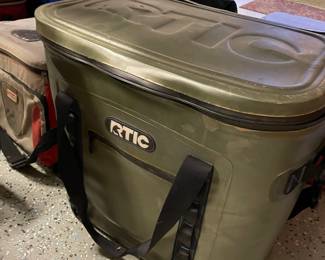RTIC cooler 