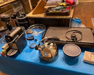electric griddle, tea kettle