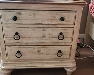 (1) of (2) nightstands