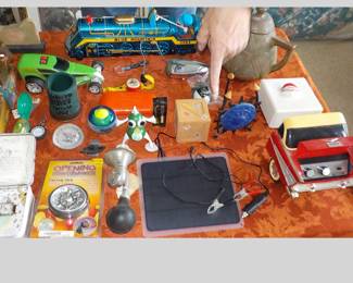 Lots of Vintage and Antique Collectibles