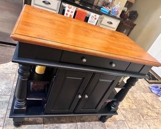 Kitchen island - black in great condition
3 ft x2 ft 
$349