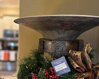 Heavy duty beautiful floor lamp 
Lux lighting 
$249
70” tall 