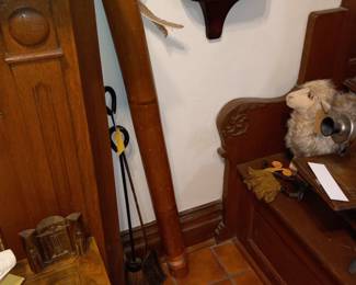 Items Located In The Entry / Central Hallway