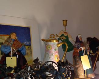 Items Located In The Dining Room