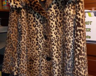 Items Located In The Entry / Central Hallway