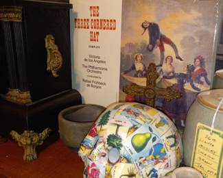 Items Located In The Entry / Central Hallway